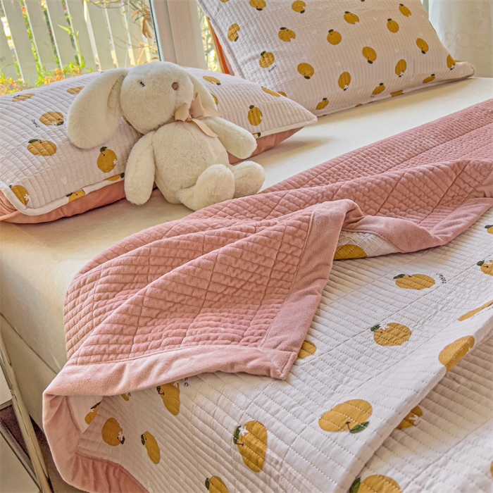 91家纺网 家纺一手货源 找家纺 上喜 热卖莫代尔绒夹棉床盖三件套 大橘大利