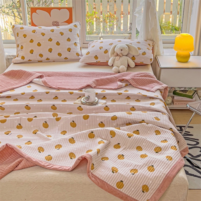 91家纺网 家纺一手货源 找家纺 上喜 热卖莫代尔绒夹棉床盖三件套 大橘大利