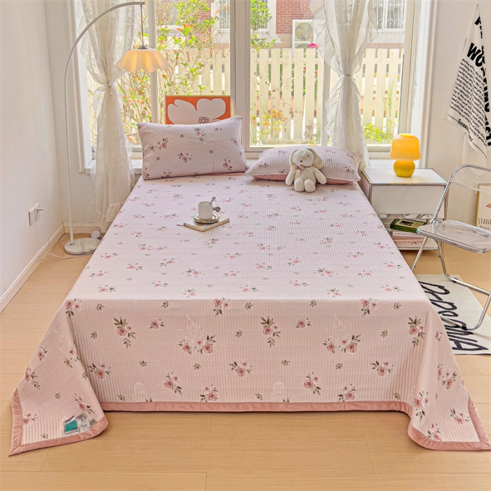 91家纺网 家纺一手货源 找家纺 上喜 热卖莫代尔绒夹棉床盖三件套 朵朵花开粉