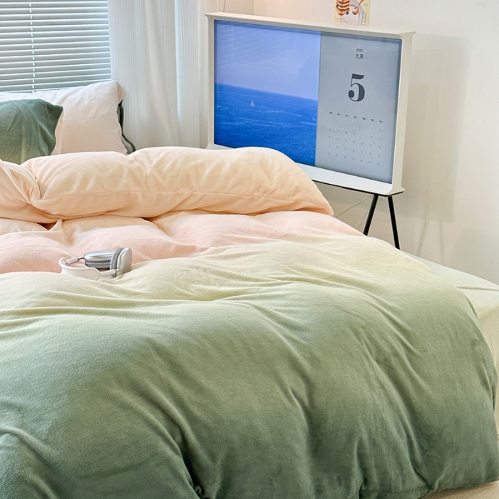 91家纺网 家纺一手货源 找家纺 昔可家纺 2023新款柔软亲肤晕染牛奶绒四件套 松石粉绿