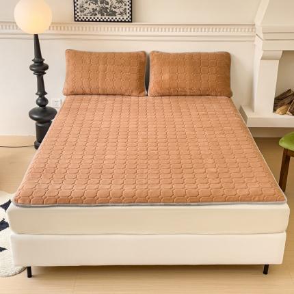 91家纺网 家纺一手货源 找家纺 （总）金丝鸟家纺 2023新款纯色牛奶绒绗缝软床垫