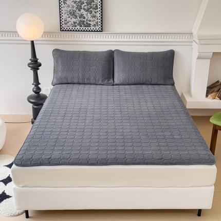 91家纺网 家纺一手货源 找家纺 （总）金丝鸟家纺 2023新款纯色牛奶绒绗缝软床垫