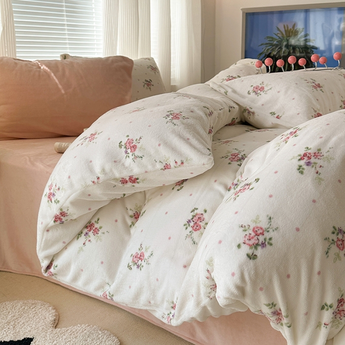 91家纺网 家纺一手货源 找家纺 昔可 2023新款柔软舒适混搭牛奶绒四件套 初恋玫瑰