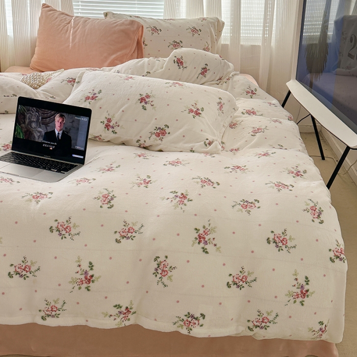 91家纺网 家纺一手货源 找家纺 昔可 2023新款柔软舒适混搭牛奶绒四件套 初恋玫瑰