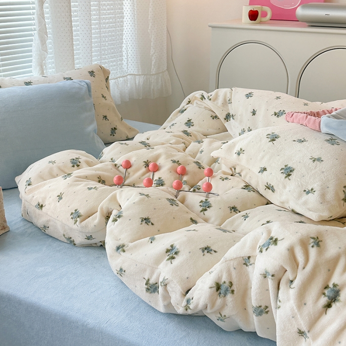 91家纺网 家纺一手货源 找家纺 昔可 2023新款柔软舒适混搭牛奶绒四件套 西西里碎花