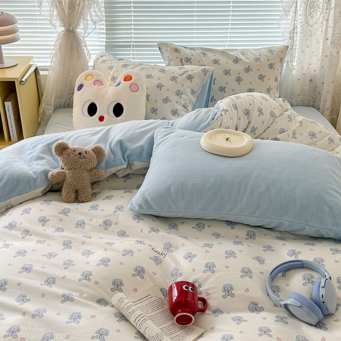 91家纺网 家纺一手货源 找家纺 昔可 2023新款亲肤柔软棉加绒四件套 爱心玩偶兔