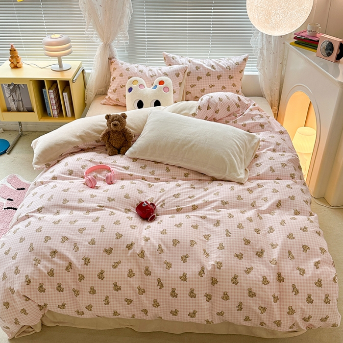 91家纺网 家纺一手货源 找家纺 昔可 2023新款亲肤柔软棉加绒四件套 粉格小熊