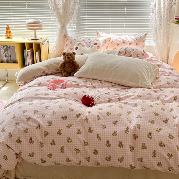 91家纺网 家纺一手货源 找家纺 昔可 2023新款亲肤柔软棉加绒四件套 粉格小熊