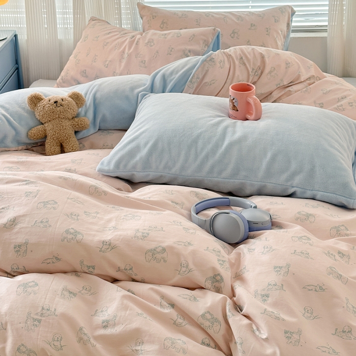 91家纺网 家纺一手货源 找家纺 昔可 2023新款亲肤柔软棉加绒四件套 粉色素描猫