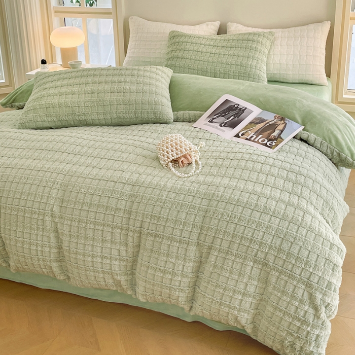 91家纺网 家纺一手货源 找家纺 安哆啦加厚9斤獭兔毛绒兔兔绒剪花牛奶绒四件套纯色双拼系列 薄荷绿