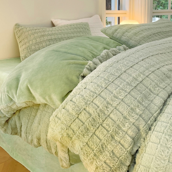 91家纺网 家纺一手货源 找家纺 安哆啦加厚9斤獭兔毛绒兔兔绒剪花牛奶绒四件套纯色双拼系列 薄荷绿