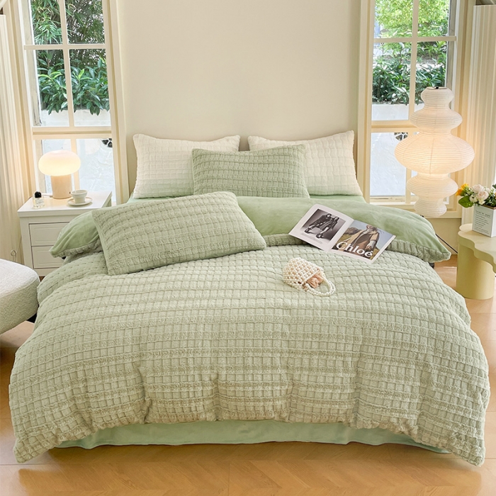 91家纺网 家纺一手货源 找家纺 安哆啦加厚9斤獭兔毛绒兔兔绒剪花牛奶绒四件套纯色双拼系列 薄荷绿