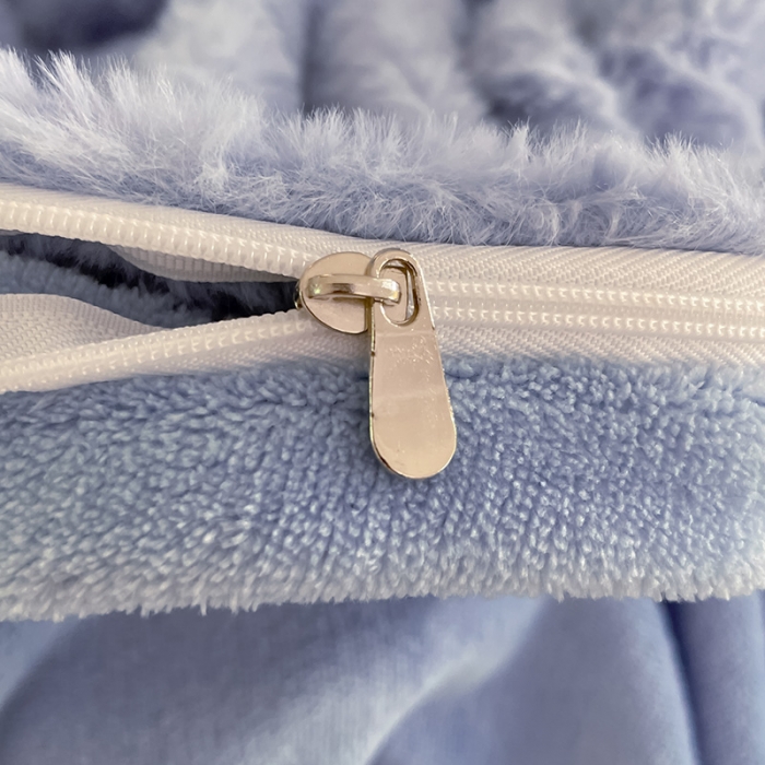 91家纺网 家纺一手货源 找家纺 安哆啦加厚9斤獭兔毛绒兔兔绒剪花牛奶绒四件套纯色双拼系列 宝石蓝