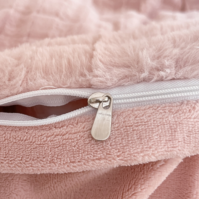 91家纺网 家纺一手货源 找家纺 安哆啦加厚9斤獭兔毛绒兔兔绒剪花牛奶绒四件套纯色双拼系列 蜜桃粉