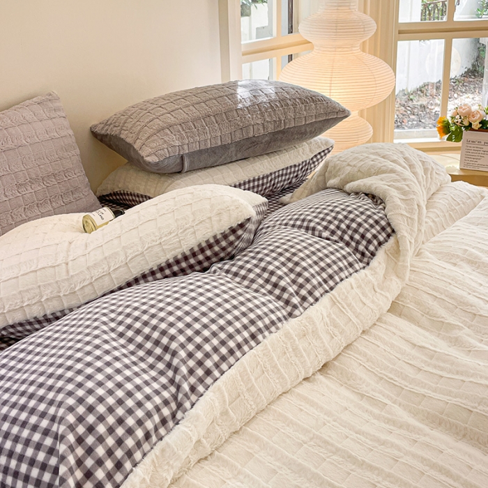 91家纺网 家纺一手货源 找家纺 安哆啦加厚9斤獭兔毛绒兔兔绒剪花牛奶绒四件套纯色双拼系列 奶白格