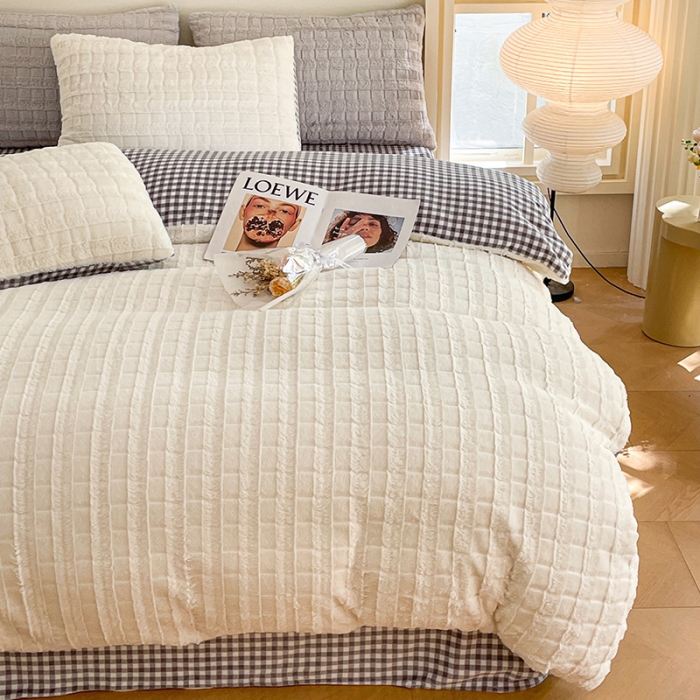 91家纺网 家纺一手货源 找家纺 安哆啦加厚9斤獭兔毛绒兔兔绒剪花牛奶绒四件套纯色双拼系列 奶白格