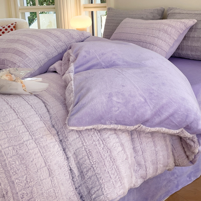 91家纺网 家纺一手货源 找家纺 安哆啦加厚9斤獭兔毛绒兔兔绒剪花牛奶绒四件套纯色双拼系列 炫彩紫