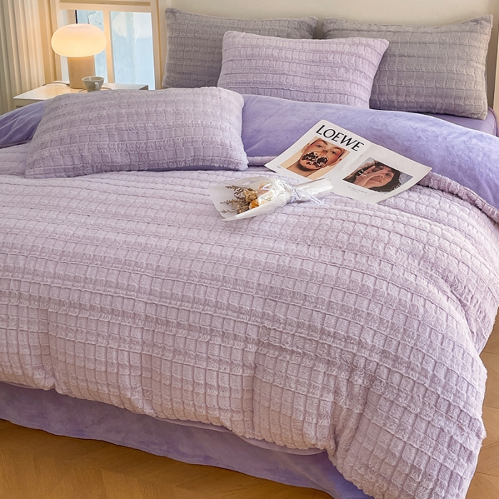 91家纺网 家纺一手货源 找家纺 安哆啦加厚9斤獭兔毛绒兔兔绒剪花牛奶绒四件套纯色双拼系列 炫彩紫