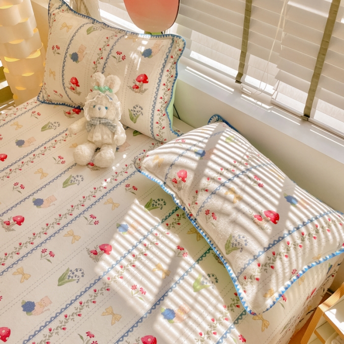 91家纺网 家纺一手货源 找家纺 安哆啦 2024新款高克重小清新牛奶绒单床单 爱丽丝梦游仙境