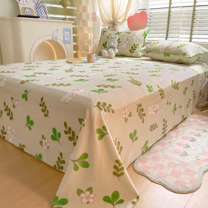 91家纺网 家纺一手货源 找家纺 安哆啦 2024新款高克重小清新牛奶绒单床单 绿叶兔兔