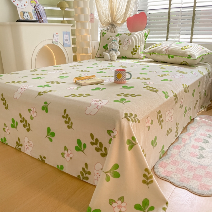 91家纺网 家纺一手货源 找家纺 安哆啦 2024新款高克重小清新牛奶绒单床单 绿叶兔兔