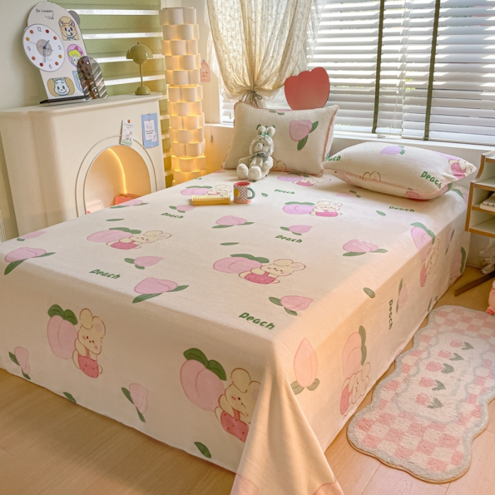 91家纺网 家纺一手货源 找家纺 安哆啦 2024新款高克重小清新牛奶绒单床单 桃桃兔兔