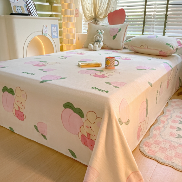 91家纺网 家纺一手货源 找家纺 安哆啦 2024新款高克重小清新牛奶绒单床单 桃桃兔兔