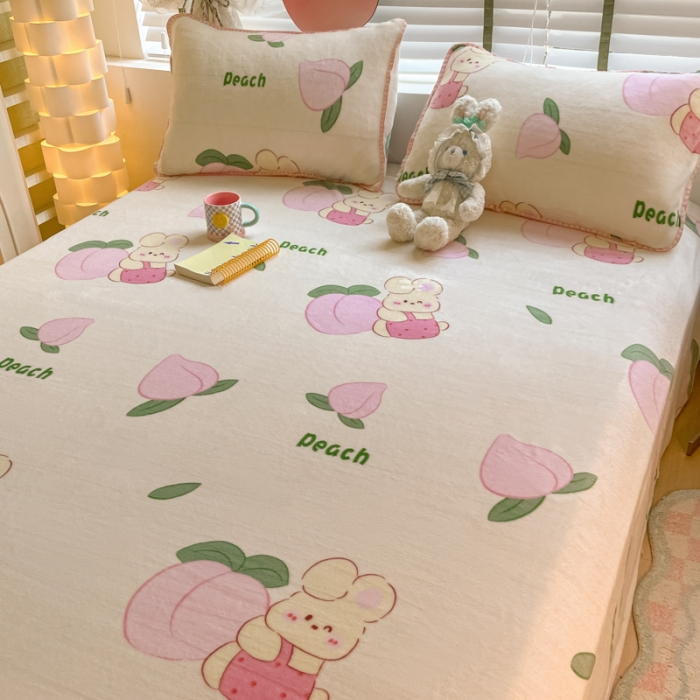 91家纺网 家纺一手货源 找家纺 安哆啦 2024新款高克重小清新牛奶绒单床单 桃桃兔兔