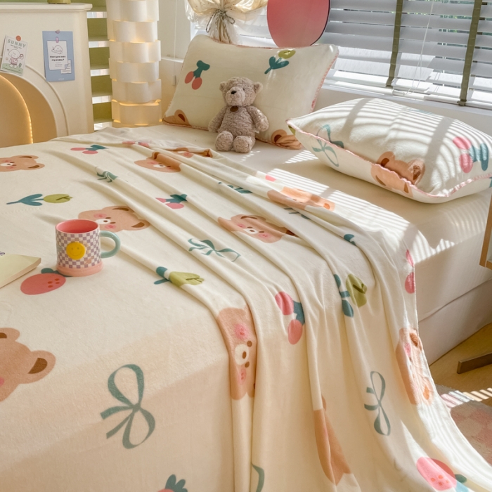 91家纺网 家纺一手货源 找家纺 安哆啦 2024新款高克重小清新牛奶绒单床单 小熊宝