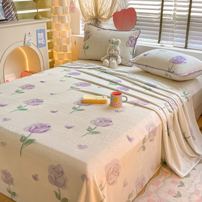 91家纺网 家纺一手货源 找家纺 安哆啦 2024新款高克重小清新牛奶绒单床单 紫色郁金香