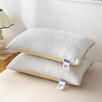 91家纺网 家纺一手货源 找家纺 织布人超柔针织云端羊绒纤维羽丝绒枕头护颈枕芯48*74