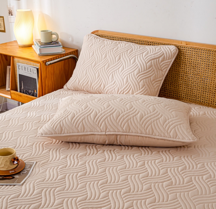 91家纺网 家纺一手货源 找家纺 X猫先生2024新款A类原棉本色大豆纤维夹棉床垫三件套 简爱-纳瓦槟