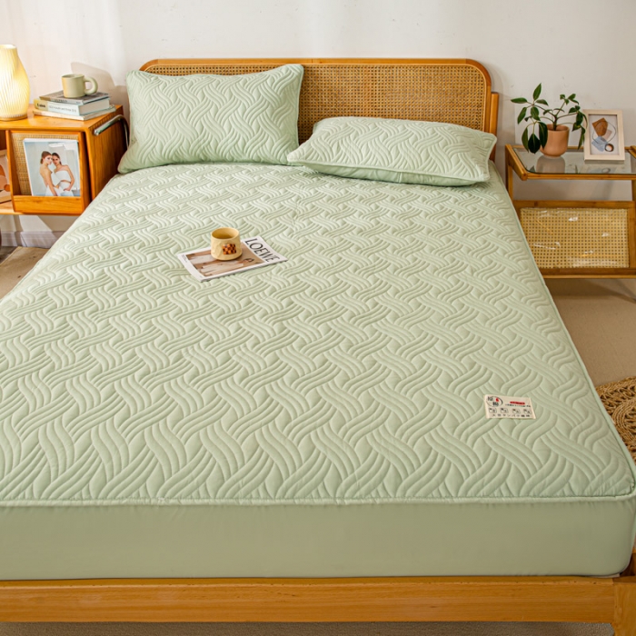 91家纺网 家纺一手货源 找家纺 X猫先生2024新款A类原棉本色大豆纤维夹棉床垫三件套 简爱-飘逸绿