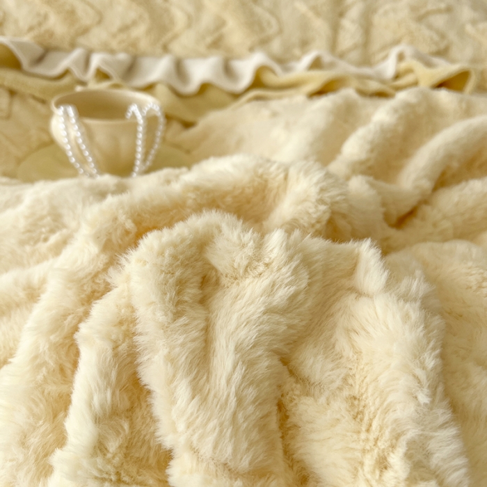 91家纺网 家纺一手货源 找家纺 （总）网红馆 2025新款A版兔毛绒B版素色牛奶绒四件套-织梦