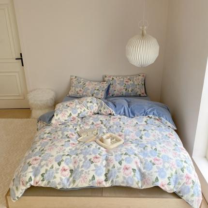 91家纺网 家纺一手货源 找家纺 时光里 2023新款230g半消光印花牛奶绒四件套 花卉款-漫兮