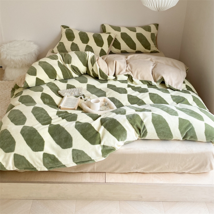 91家纺网 家纺一手货源 找家纺 时光里 2023新款230g半消光印花牛奶绒四件套 INS款-菱格