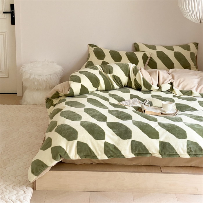 91家纺网 家纺一手货源 找家纺 时光里 2023新款230g半消光印花牛奶绒四件套 INS款-菱格