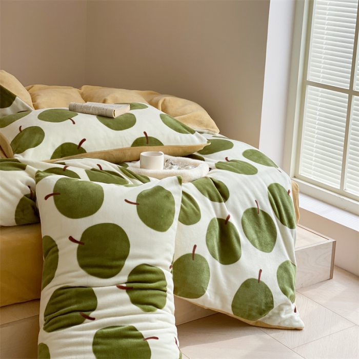 91家纺网 家纺一手货源 找家纺 时光里 2023新款230g半消光印花牛奶绒四件套 INS款-小香梨