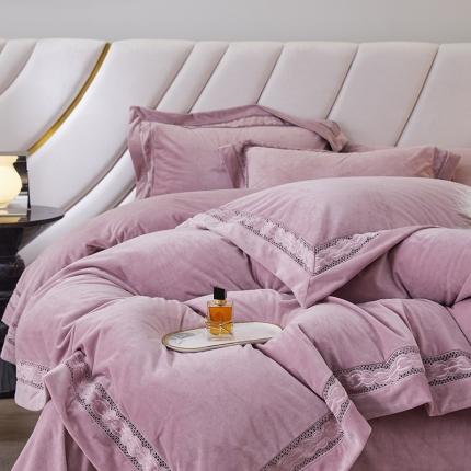 91家纺网 家纺一手货源 找家纺 总榻尚家居 2023新款婴肤婴儿绒镂空设计拼边工艺款短绒四件套-