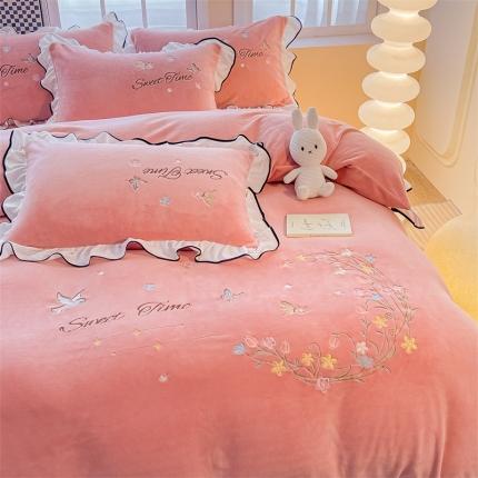 91家纺网 家纺一手货源 找家纺 （总）二八年华 2024绮梦系列刺绣花边牛奶绒四件套