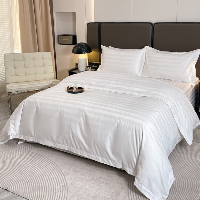 91家纺网 家纺一手货源 找家纺 罗菲尼 2025新款星级酒店缎条四件套白色缎条