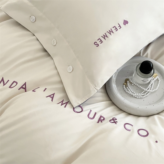 91家纺网 家纺一手货源 找家纺 布可 2025秋冬新款云朵绒轻奢刺绣四件套-慕斯 慕斯-白桃色