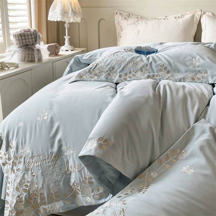 91家纺网 家纺一手货源 找家纺 布可 2025秋冬新款云朵棉轻奢精密刺绣四件套-月影 月影-湖光蓝