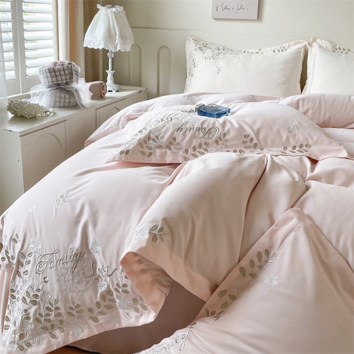 91家纺网 家纺一手货源 找家纺 布可 2025秋冬新款云朵棉轻奢精密刺绣四件套-月影 月影-樱花粉