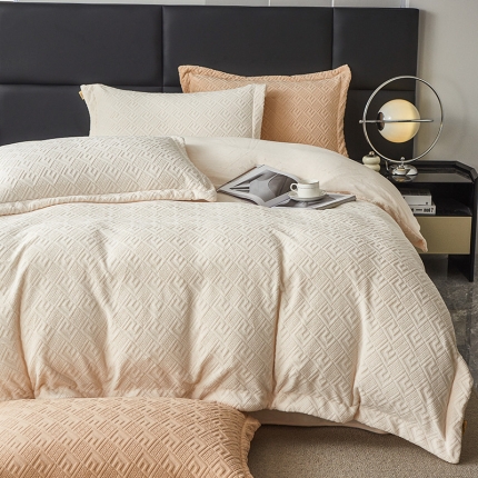 91家纺网 家纺一手货源 找家纺 牛奶绒宝宝水晶绒兰法莱冰岛绒简约轻奢拼角拼接保暖冬季立体浮雕四件套瑞达