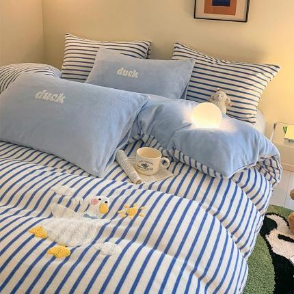 91家纺网 家纺一手货源 找家纺 如一 2023新款多巴胺元素韩式ins毛巾绣条纹牛奶绒四件套 好暖鸭