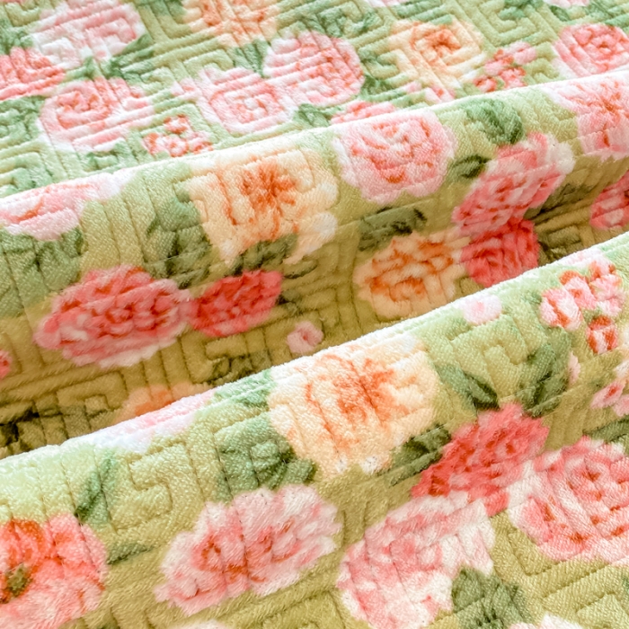 91家纺网 家纺一手货源 找家纺 慕木  2025新款A类小清新加厚多功能牛奶绒夹棉床盖 春俏