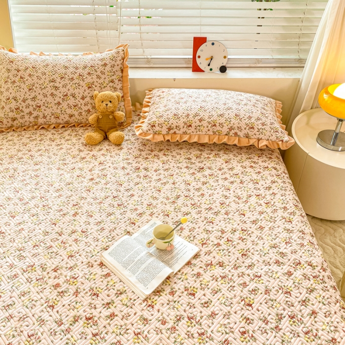 91家纺网 家纺一手货源 找家纺 慕木  2025新款A类小清新加厚多功能牛奶绒夹棉床盖 花卉