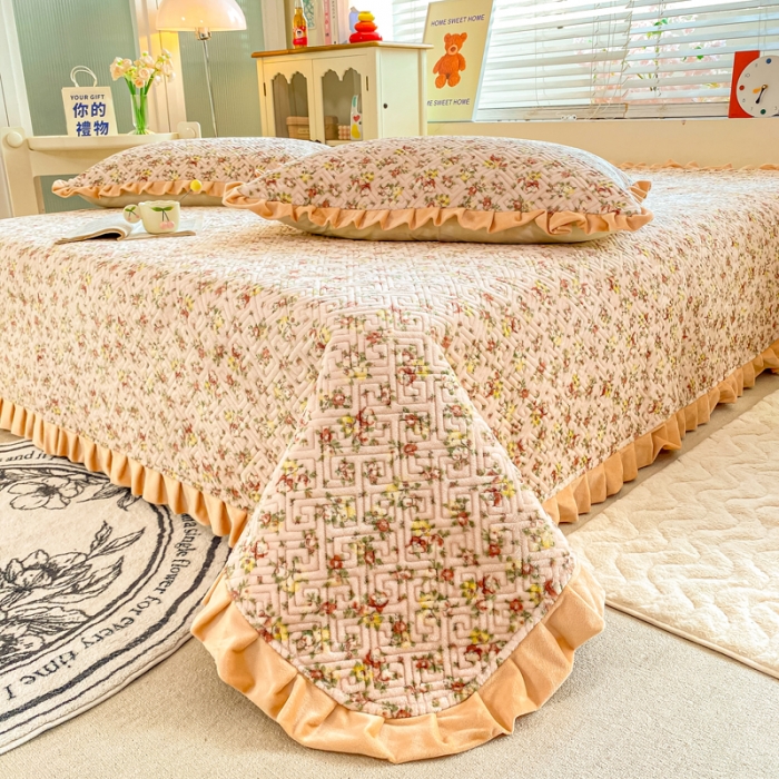 91家纺网 家纺一手货源 找家纺 慕木  2025新款A类小清新加厚多功能牛奶绒夹棉床盖 花卉
