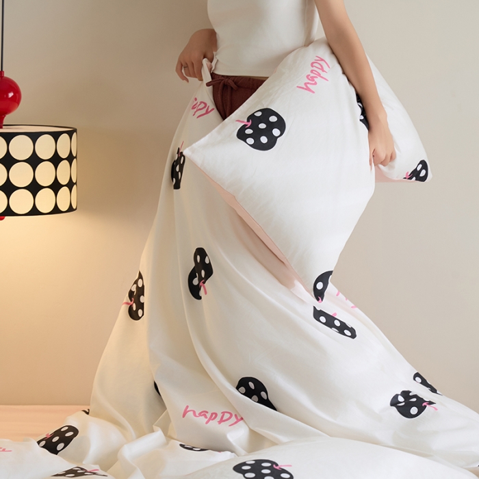 91家纺网 家纺一手货源 找家纺 原研 2023新款40支全棉13070印花四件套--野兽派 波点苹果